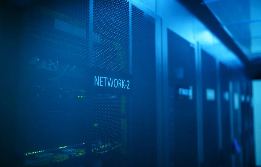 Datacenter com servidores de transmissão do IPTV Qualidade